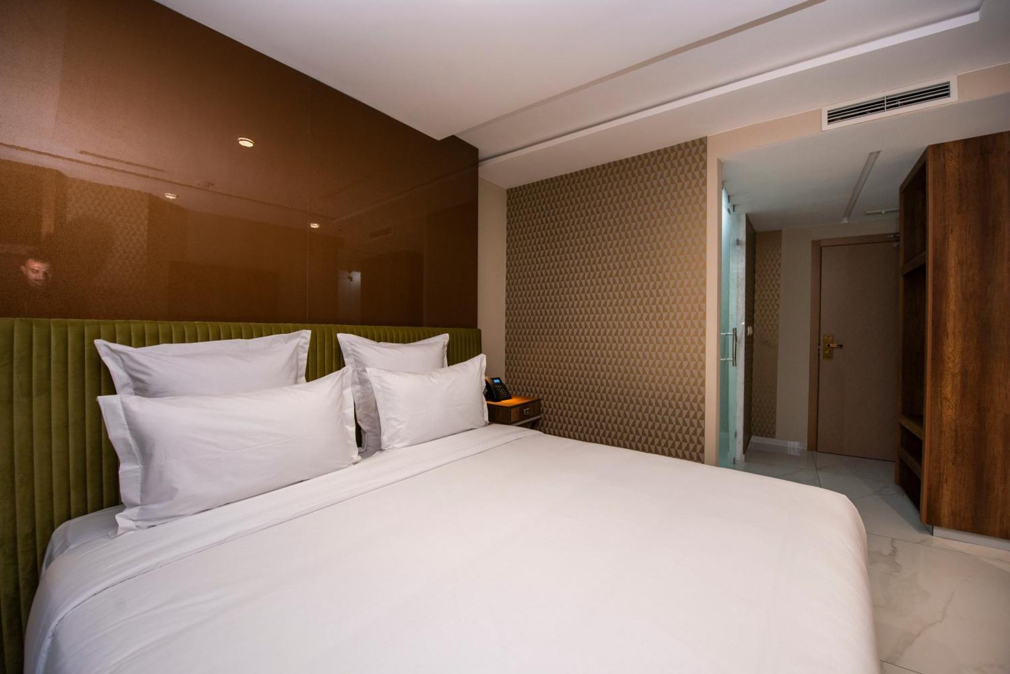 Magnifique Hotel Nador Dış mekan fotoğraf